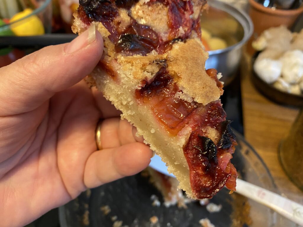easy bake blackberry dessert